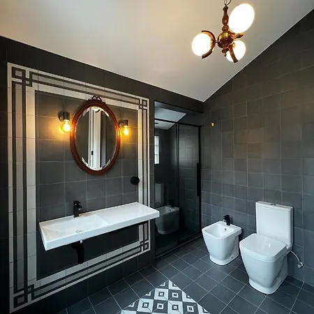 Hommage Apartment *